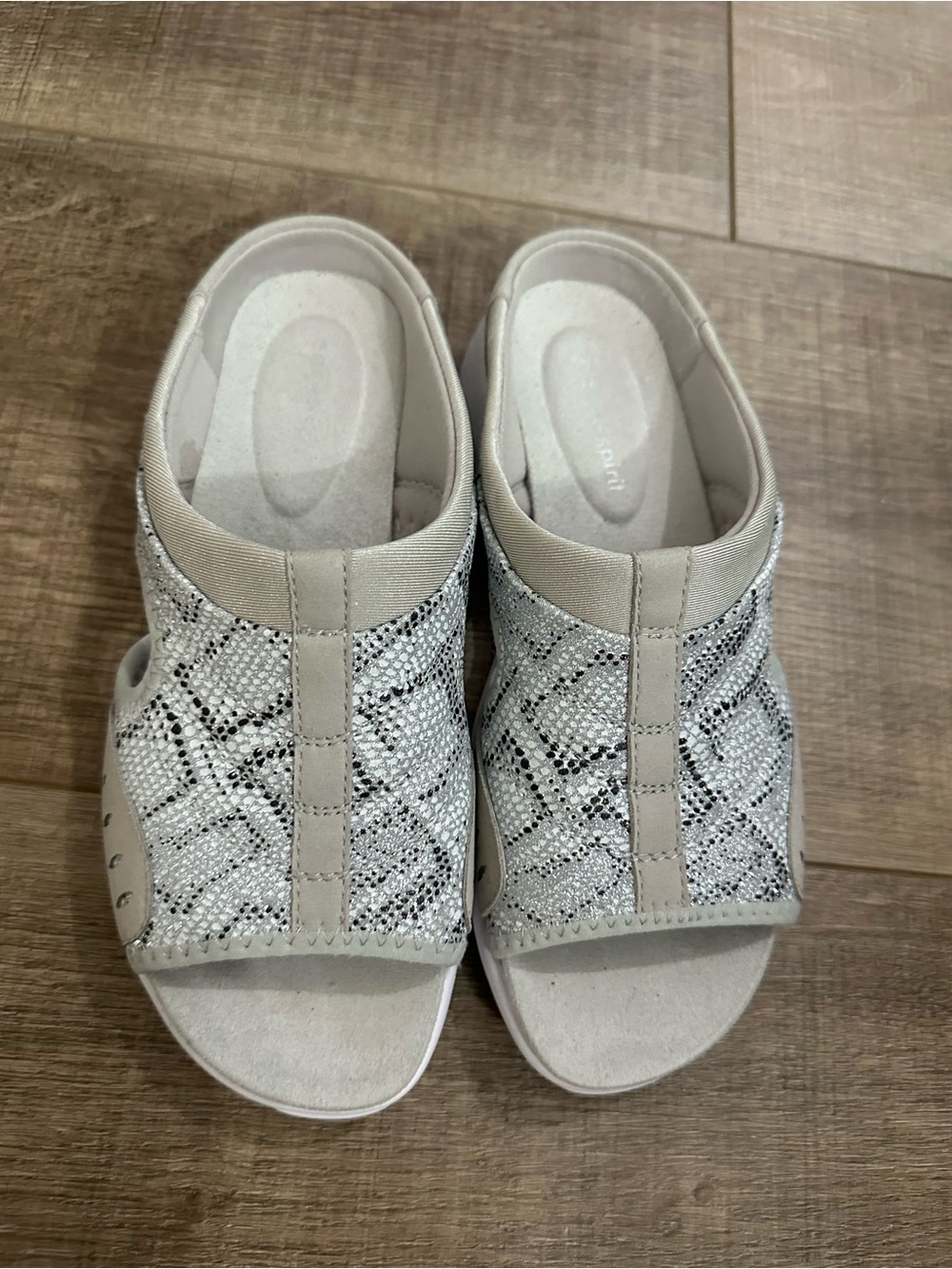 Easy Spirit Silver Metallic Slip-On Sandals